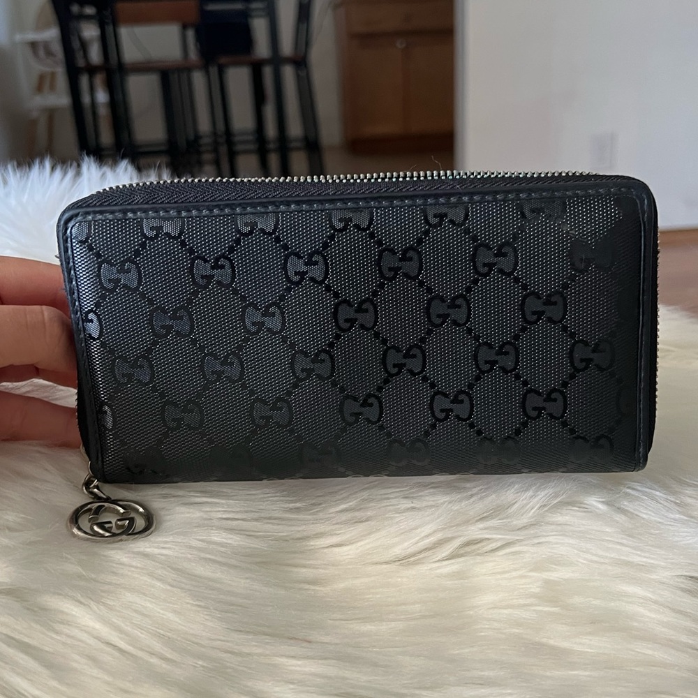 Gucci Zippy Wallet